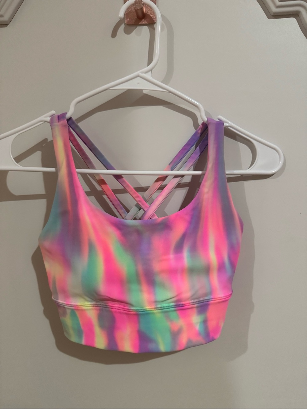 Barely worn lululemon Energy Bra Medium Support B-D cup Size 4 Psychedelic Wash